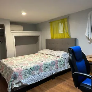Homestay Ghalib Homestay, Toronto