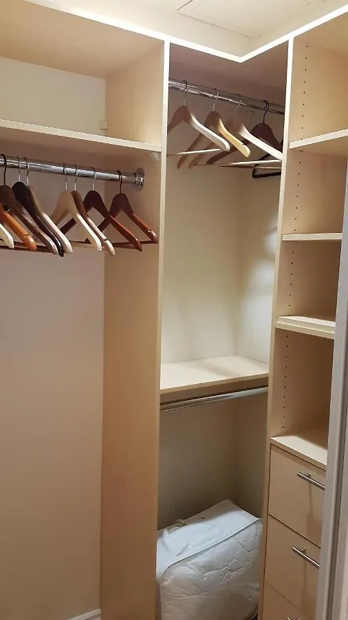 Toronto Luxury Accommodations - Qwest 0*,  Canada