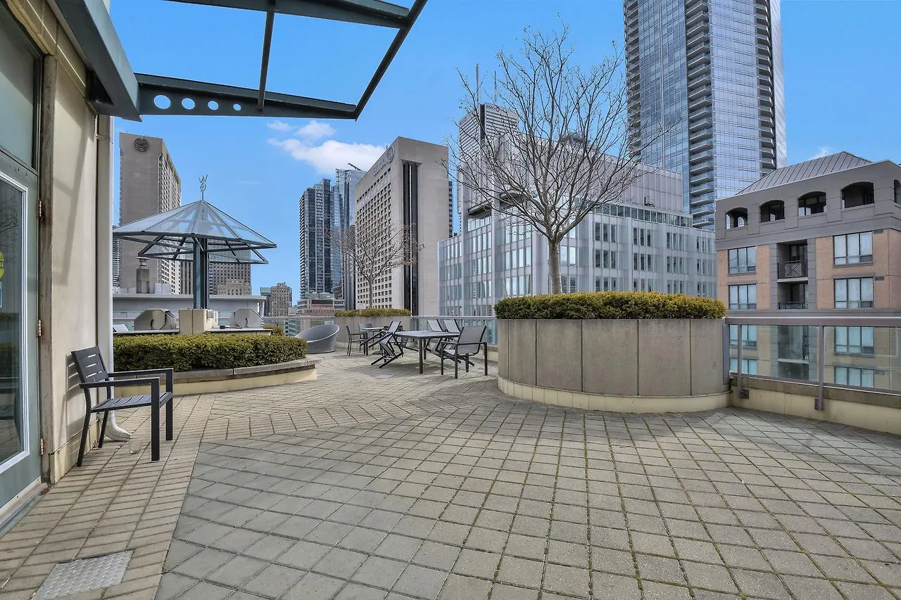 Apartment Toronto Luxury Accommodations - Qwest