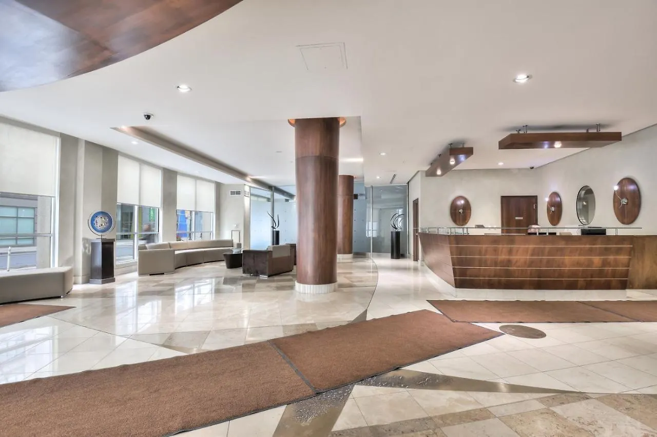 Apartment Toronto Luxury Accommodations - Qwest